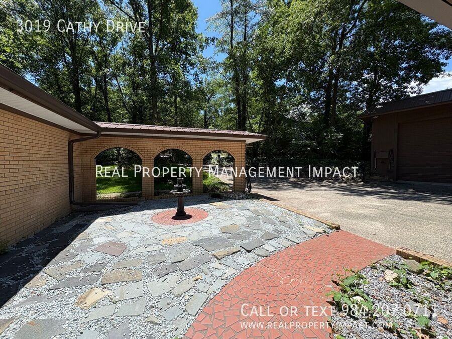 3019 Cathy Dr - Photo 5 of 50