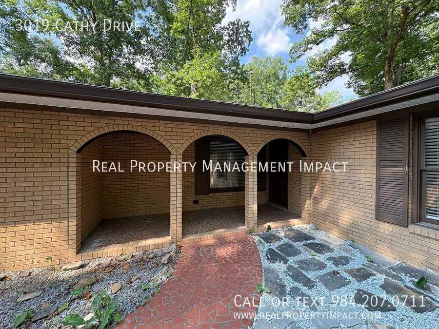 3019 Cathy Dr - Photo 7 of 50