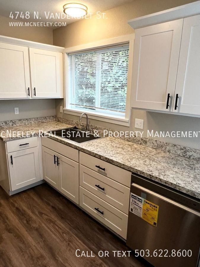 4748 N Vanderbilt St - Photo 7 of 22