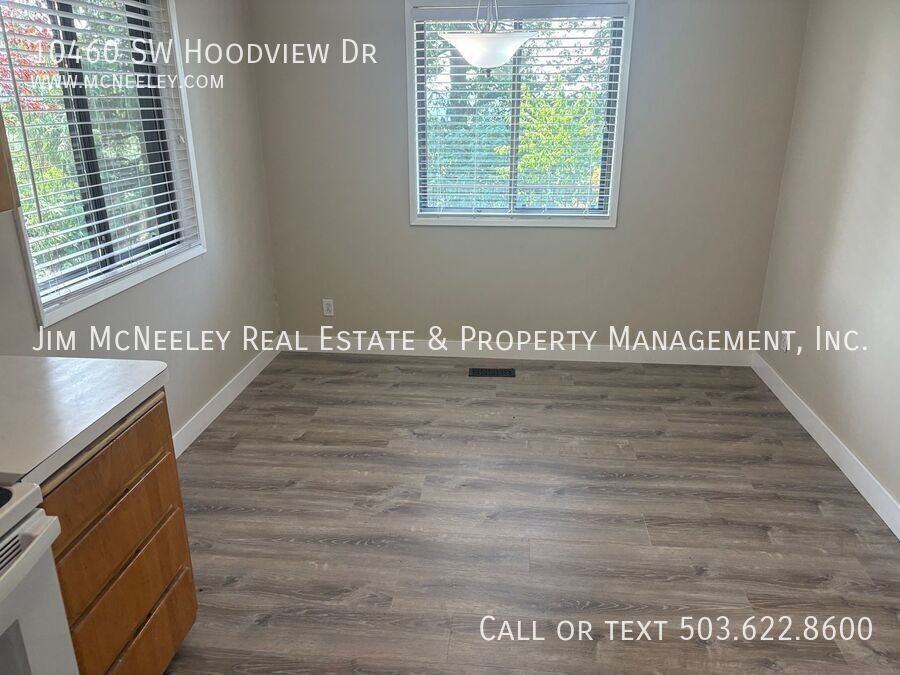 10460 Sw Hoodview Dr - Photo 4 of 32