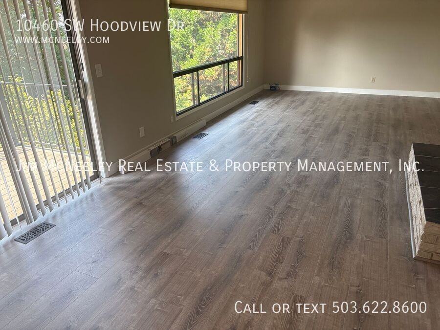 10460 Sw Hoodview Dr - Photo 6 of 32