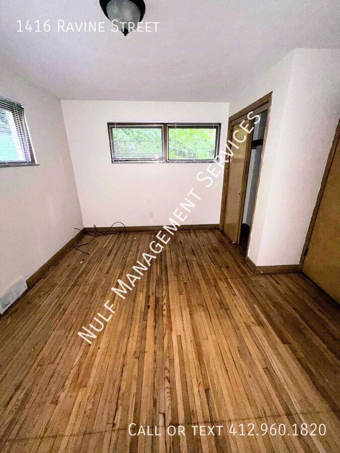 1416 Ravine St - Photo 6 of 10