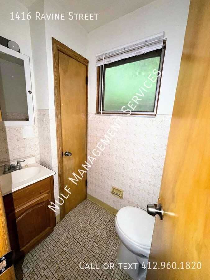 1416 Ravine St - Photo 7 of 10