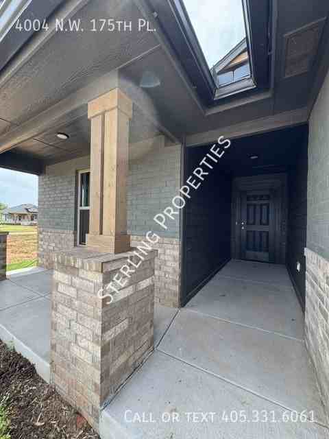 4004 Nw 175th Pl - Photo 2 of 20