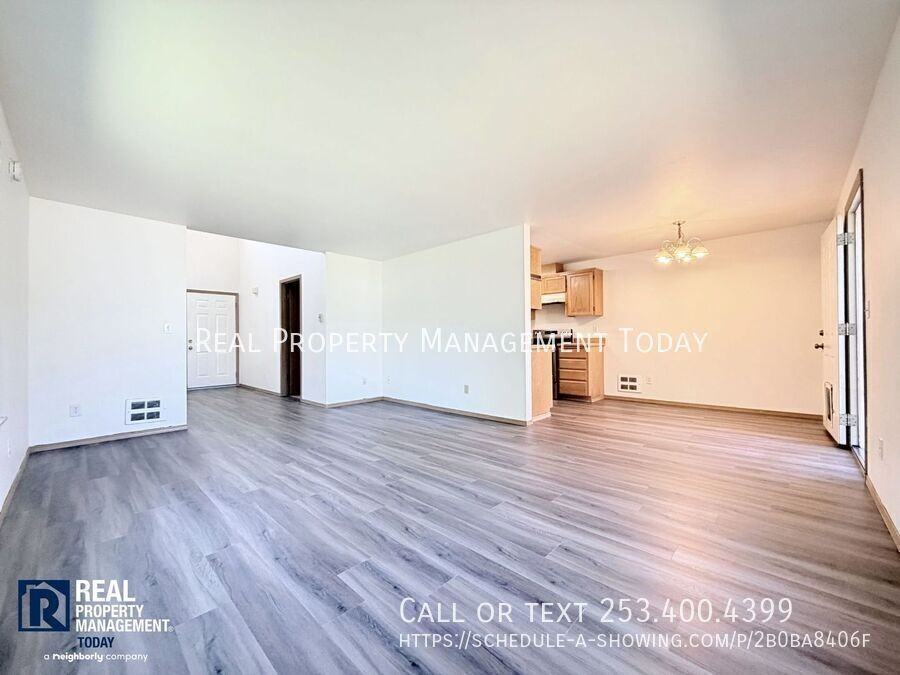 1539 91st St E - Photo 3 of 25