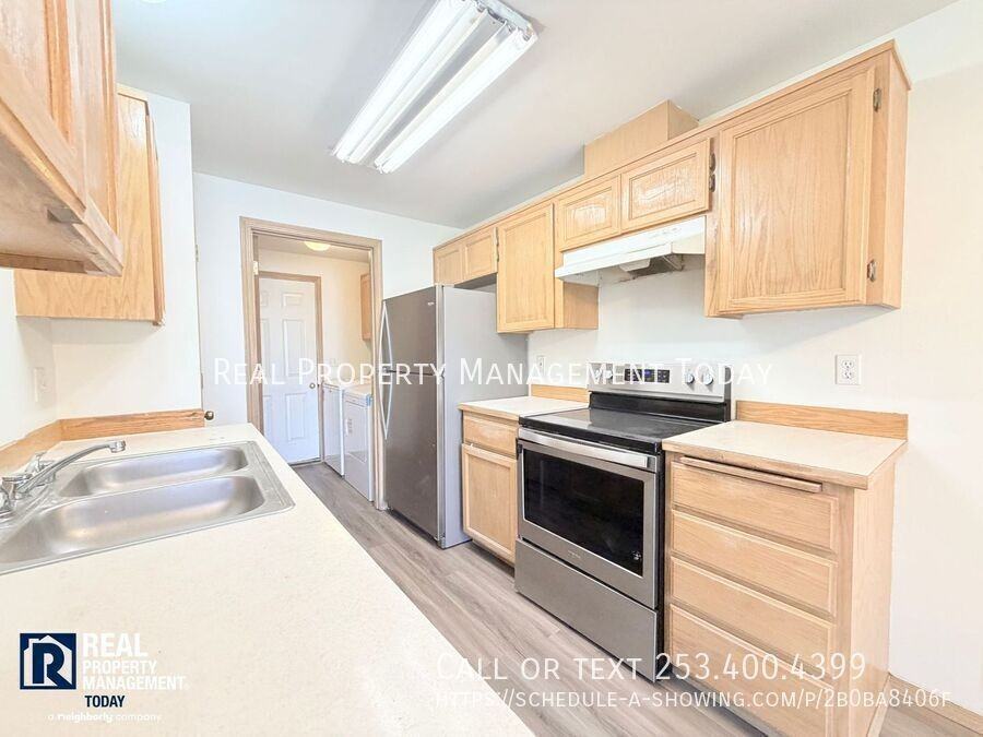 1539 91st St E - Photo 4 of 25