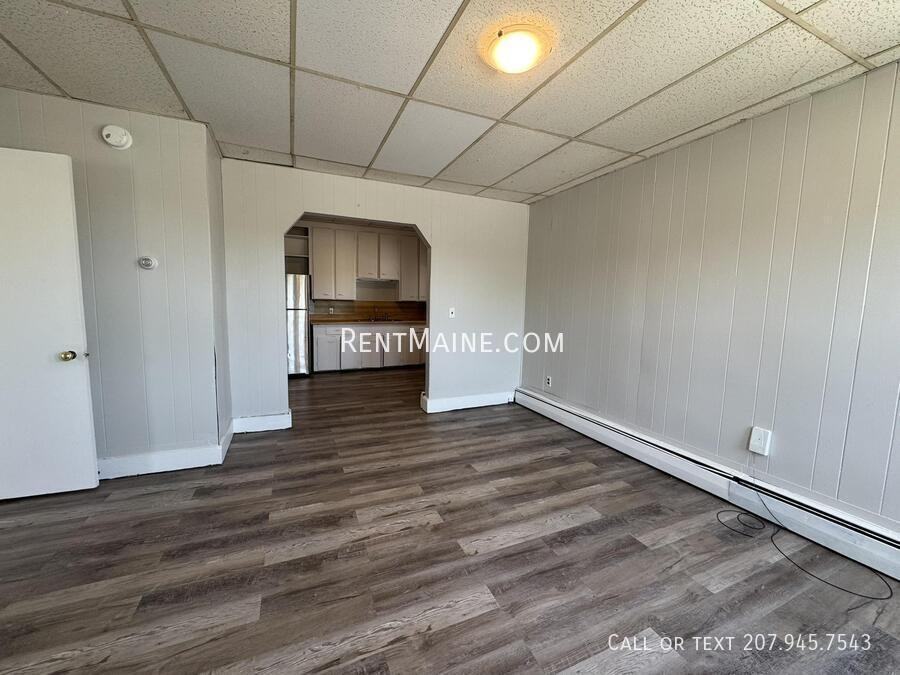 172 College Ave #1 - Photo 3 of 12