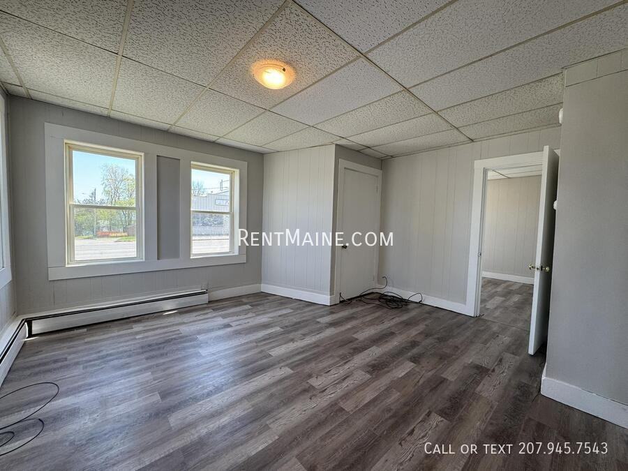 172 College Ave #1 - Photo 5 of 12