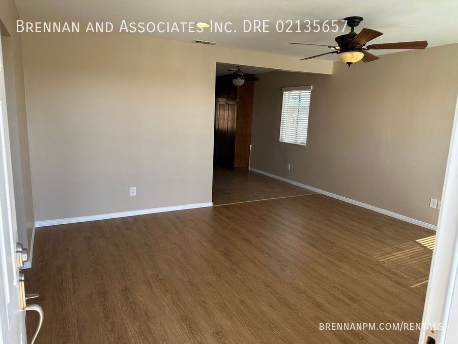 445 Rachael Ave - Photo 2 of 26