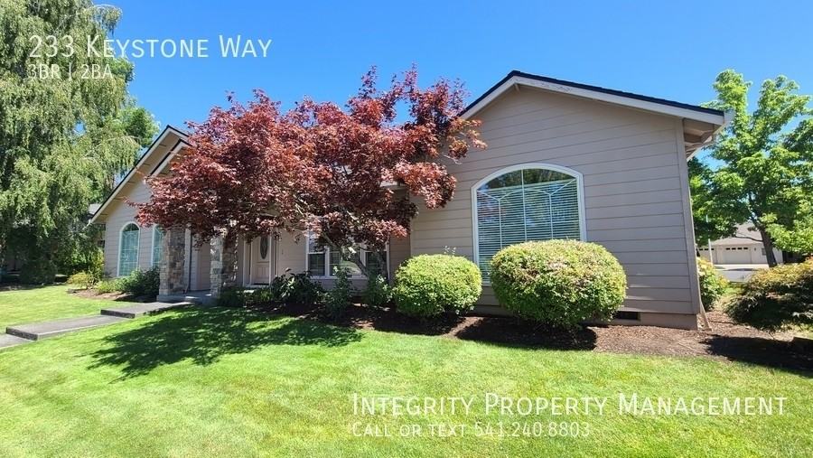 233 Keystone Way - Photo 2 of 24