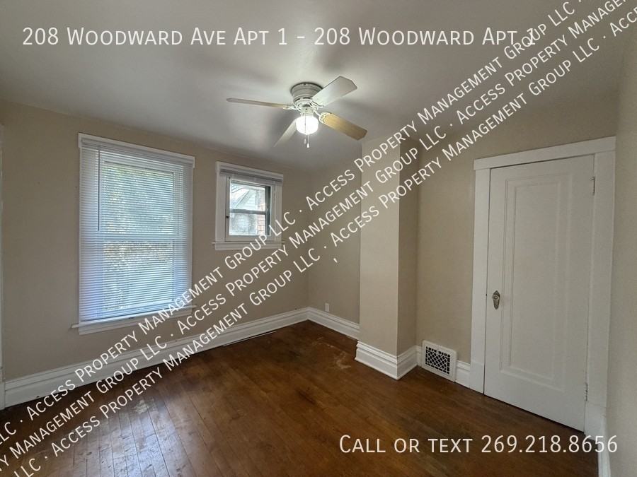 208 Woodward Ave Apt 1 - Photo 7 of 26