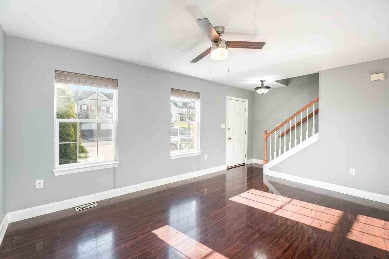 247 Buckley Dr - Photo 5 of 31