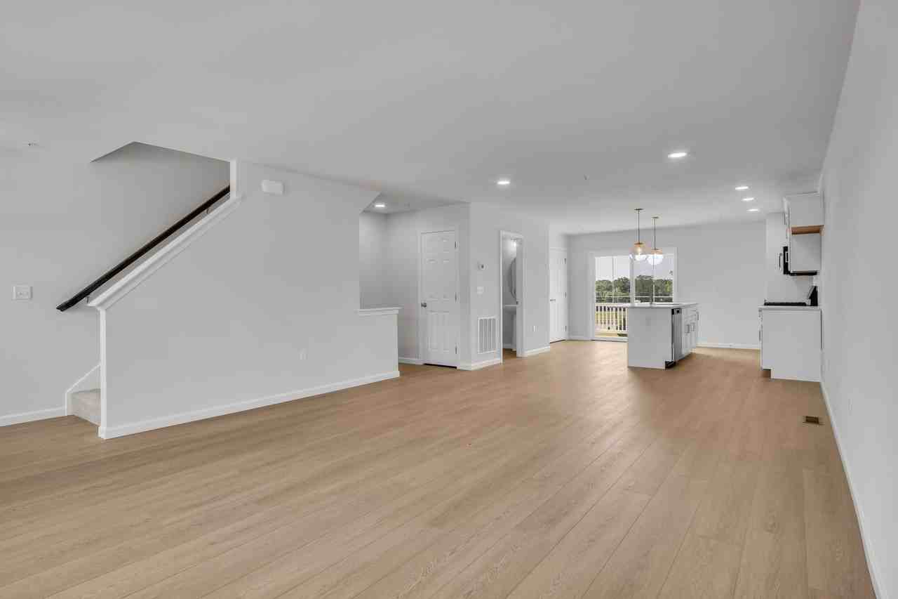 10 Morgan Cir - Photo 4 of 13