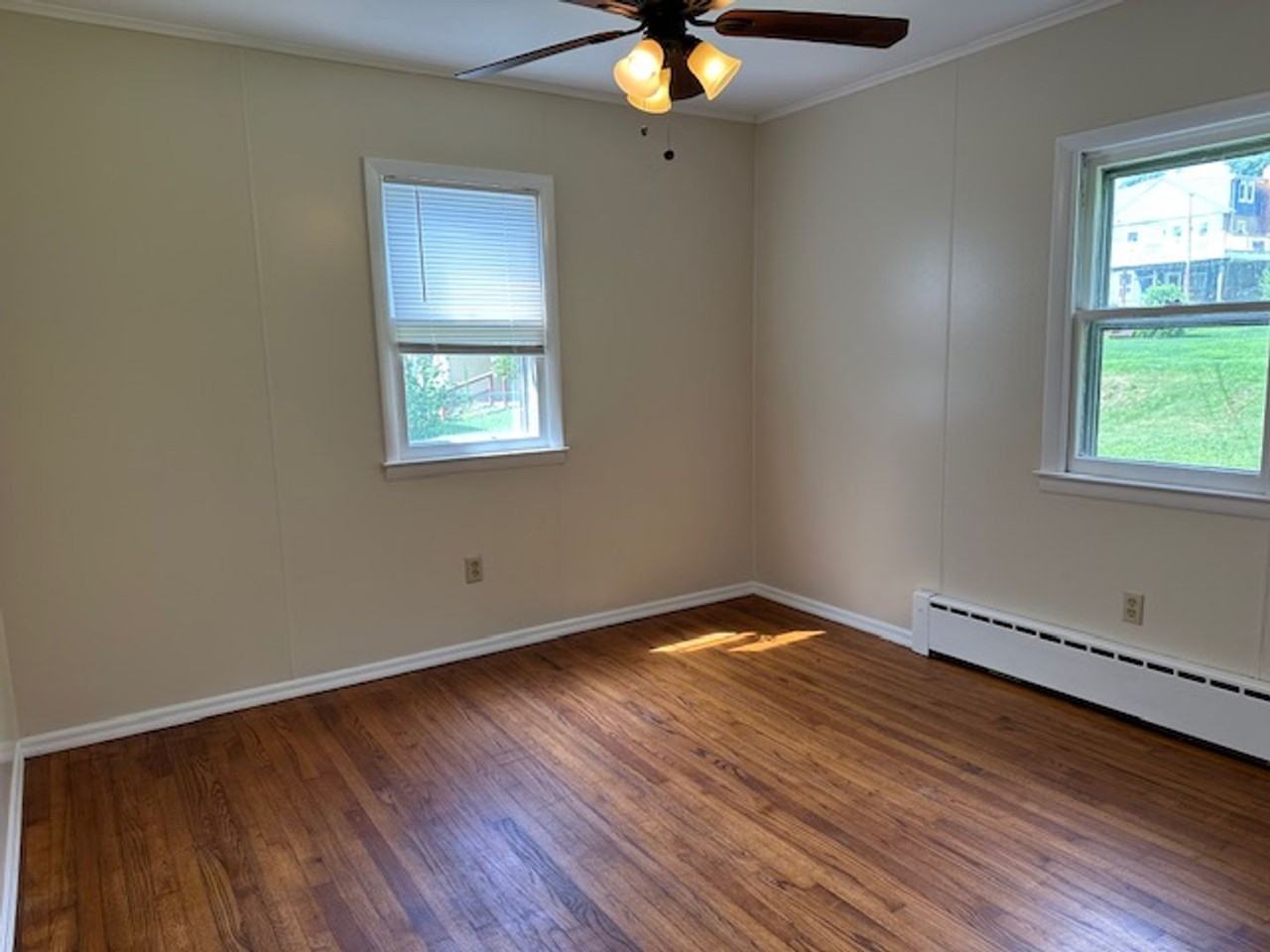891 N 4th St - Photo 3 of 17
