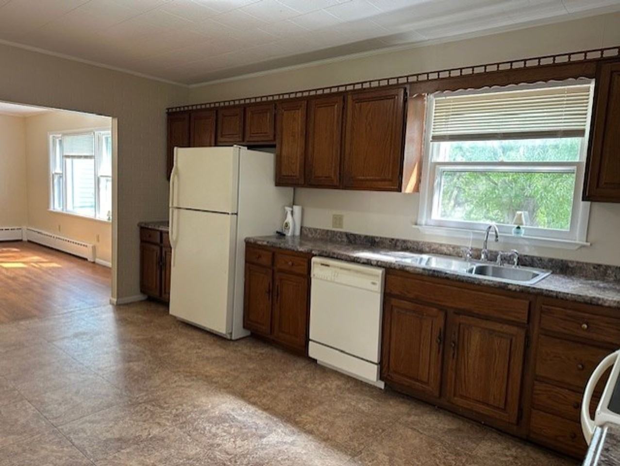 891 N 4th St - Photo 4 of 17