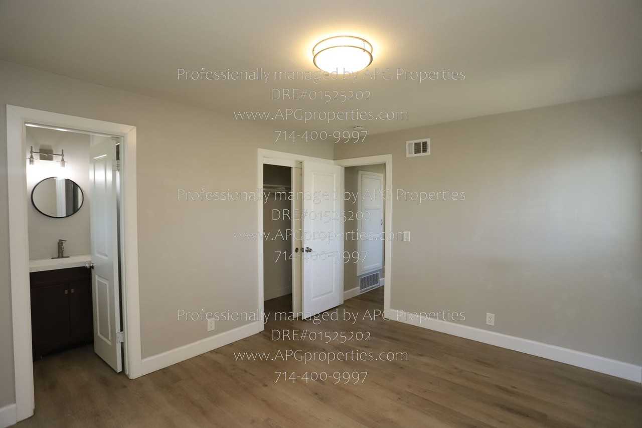 11242 Dallas Dr - Photo 6 of 50