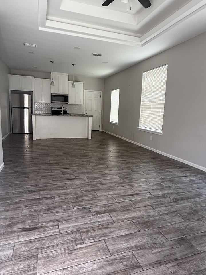 5800 Sandpiper Ave #1 - Photo 2 of 16