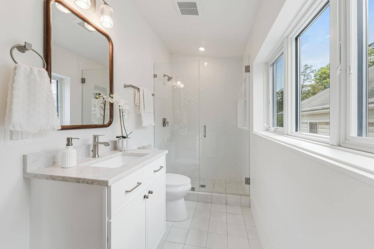1262 Talbert St Se #1 - Photo 2 of 24