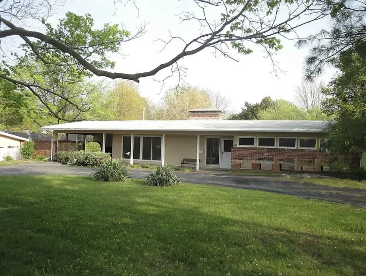 2205 N Country Club Dr #NA - Photo 2 of 7