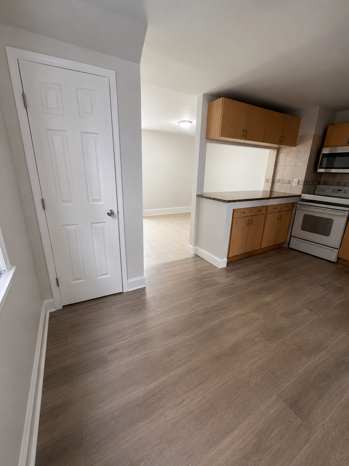 534 Lincoln St #1 - Photo 4 of 9