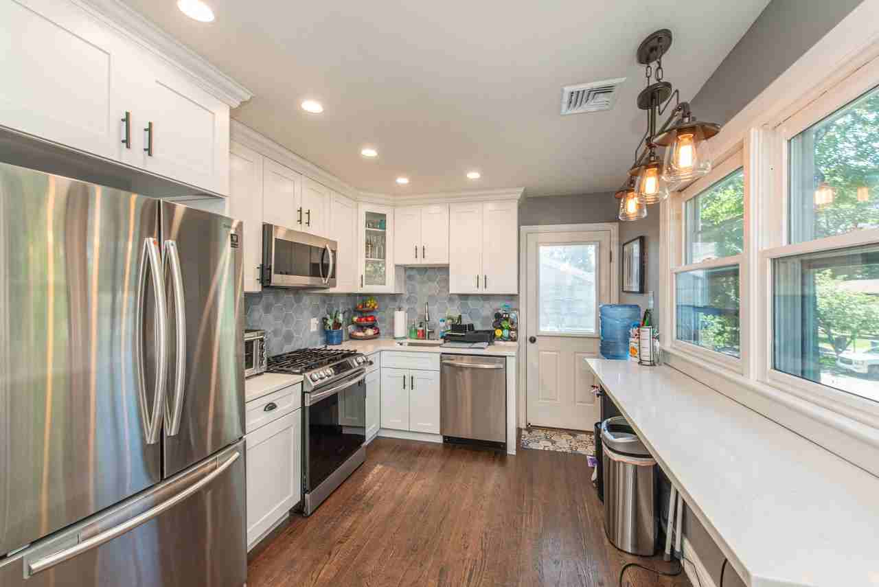 35 Erie Ave #NA - Photo 5 of 20