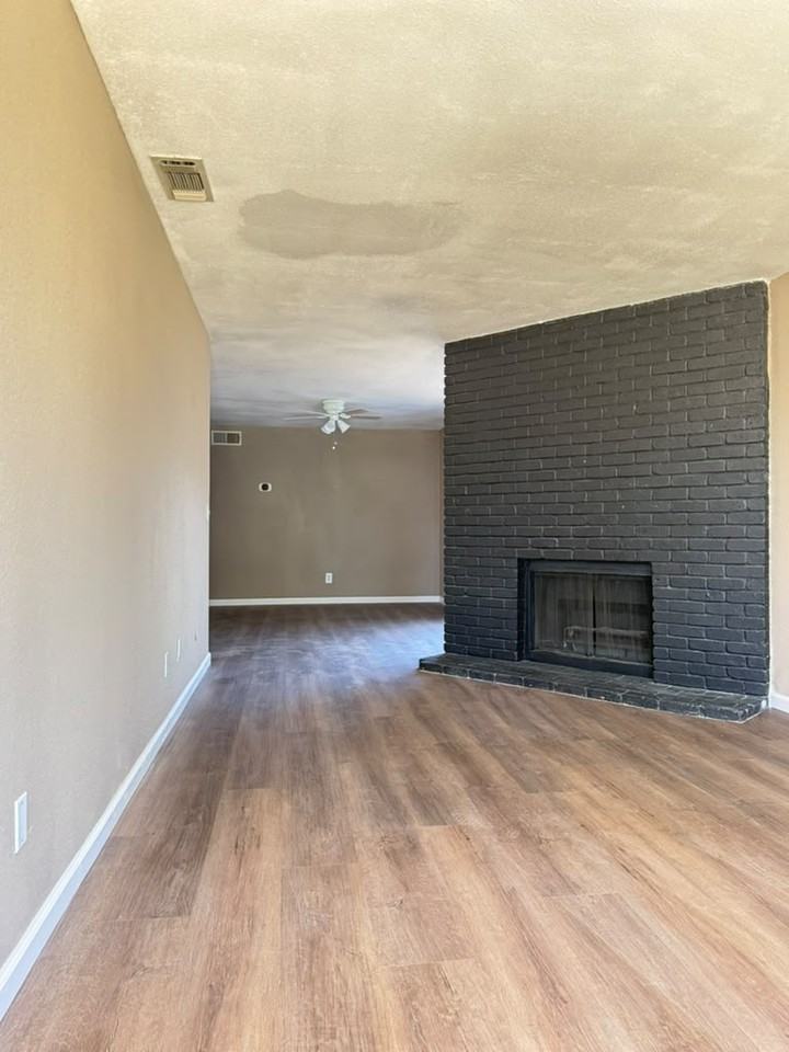 7436 Della Cir #7436