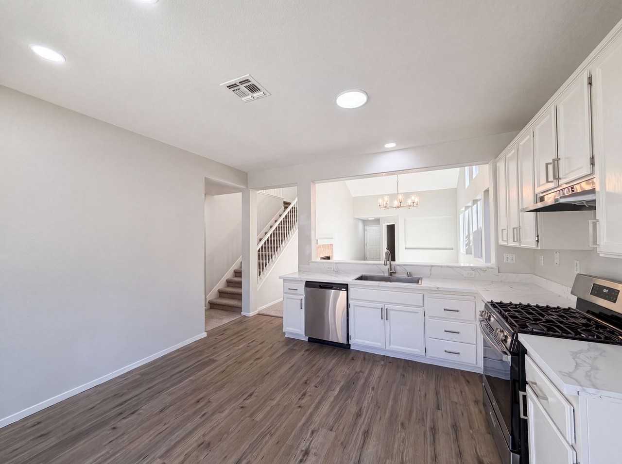 1571 Arcola Ave #NA - Photo 4 of 18