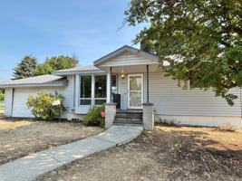 featured image of 3820 E Carlisle Ave