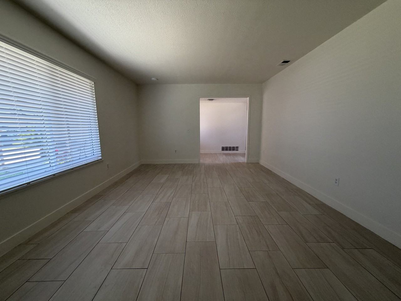 15176 Oakwood Ln #1 - Photo 5 of 29