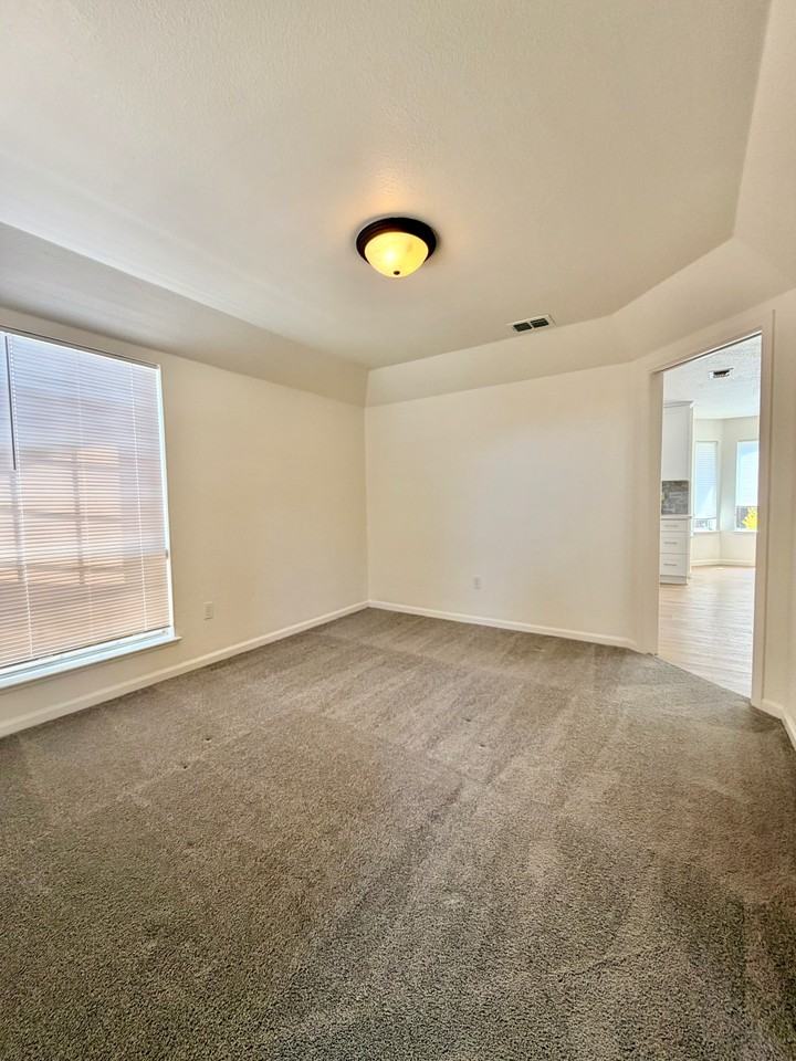 5663 Montclair Cir #1 - Photo 6 of 31