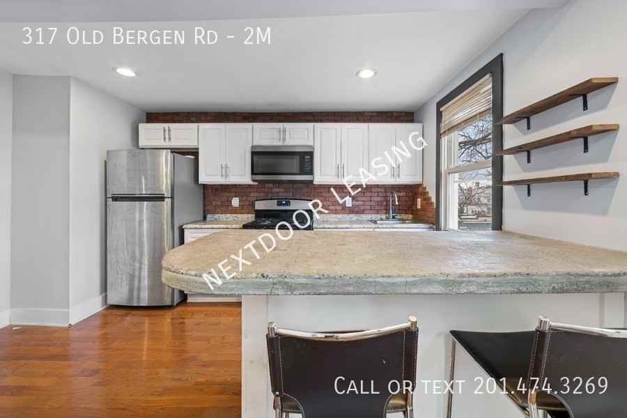 317 Old Bergen Rd #2M