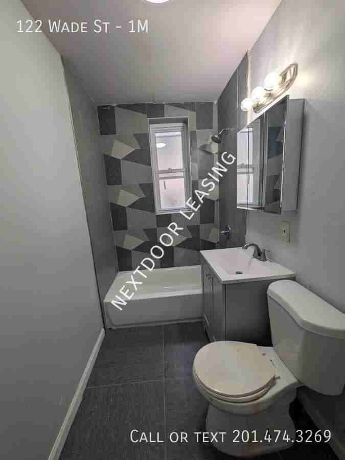 122 Wade St #1M - Photo 3 of 7