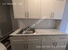 featured image of 122 Wade St #3M