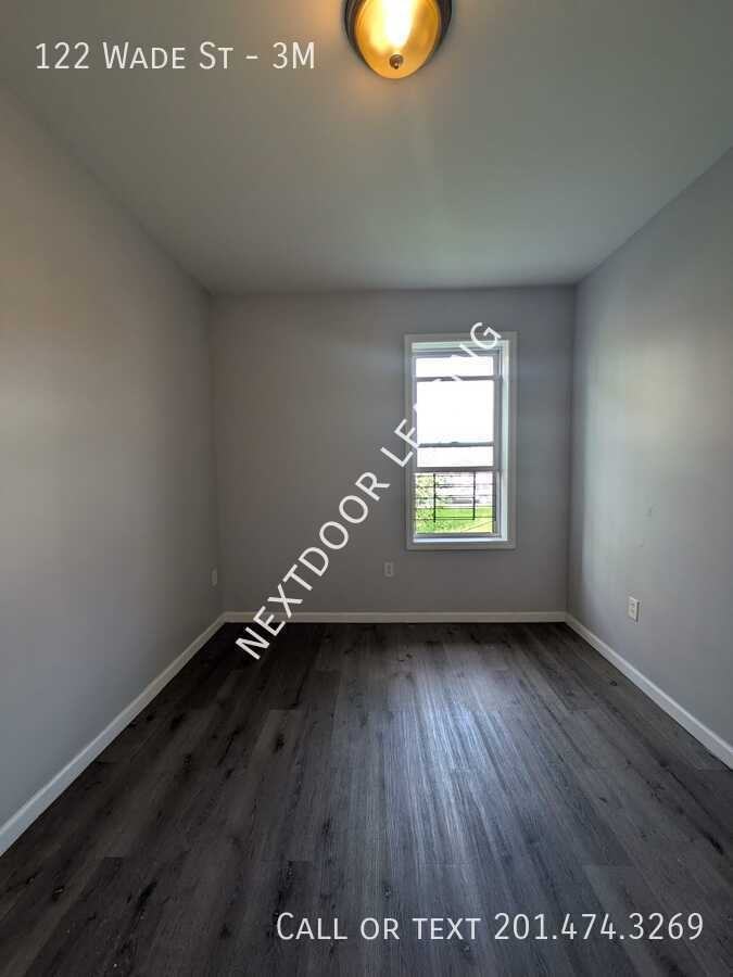 122 Wade St #3M - Photo 6 of 7