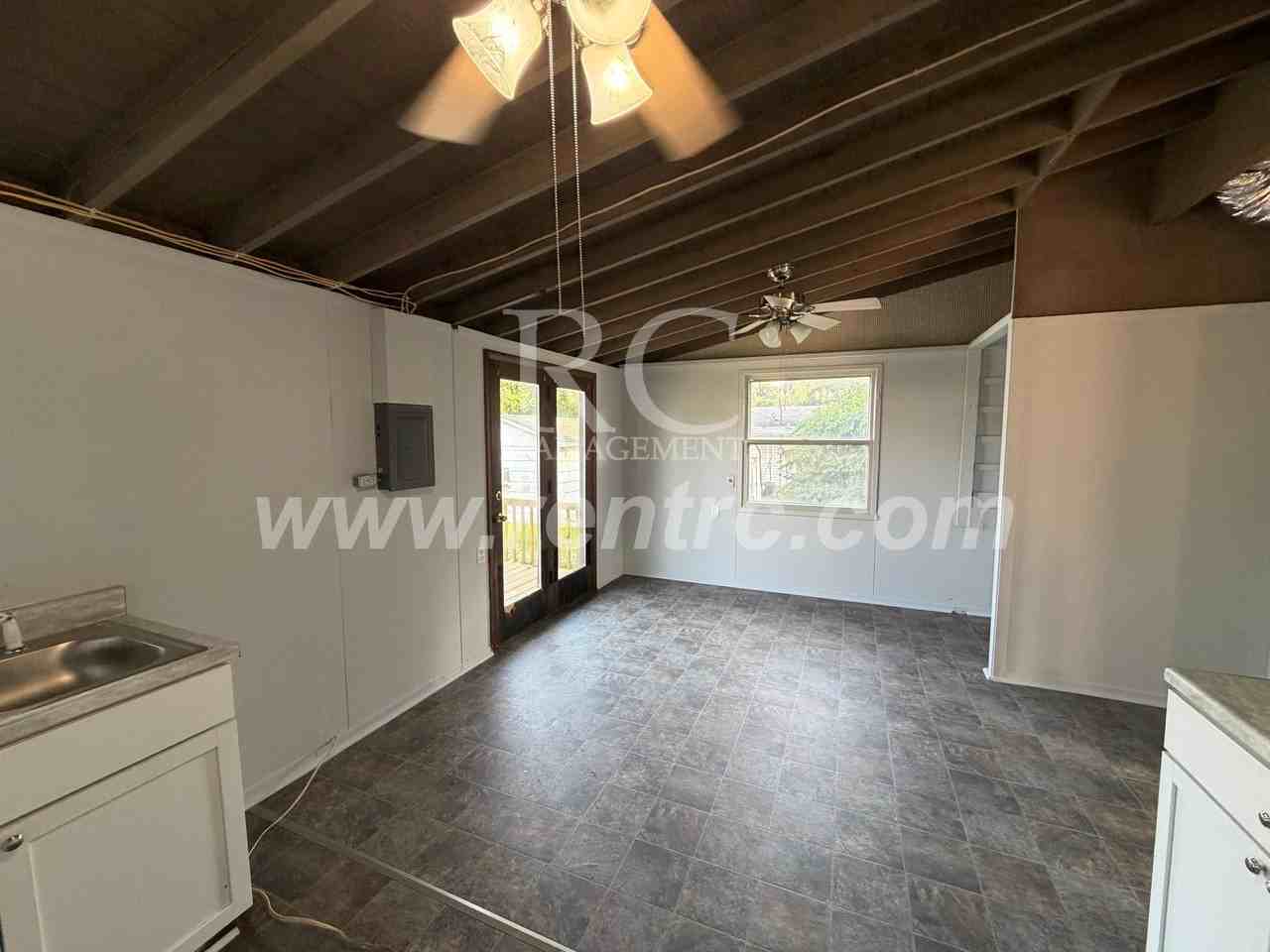 403 N Seminary St #N - Photo 3 of 13