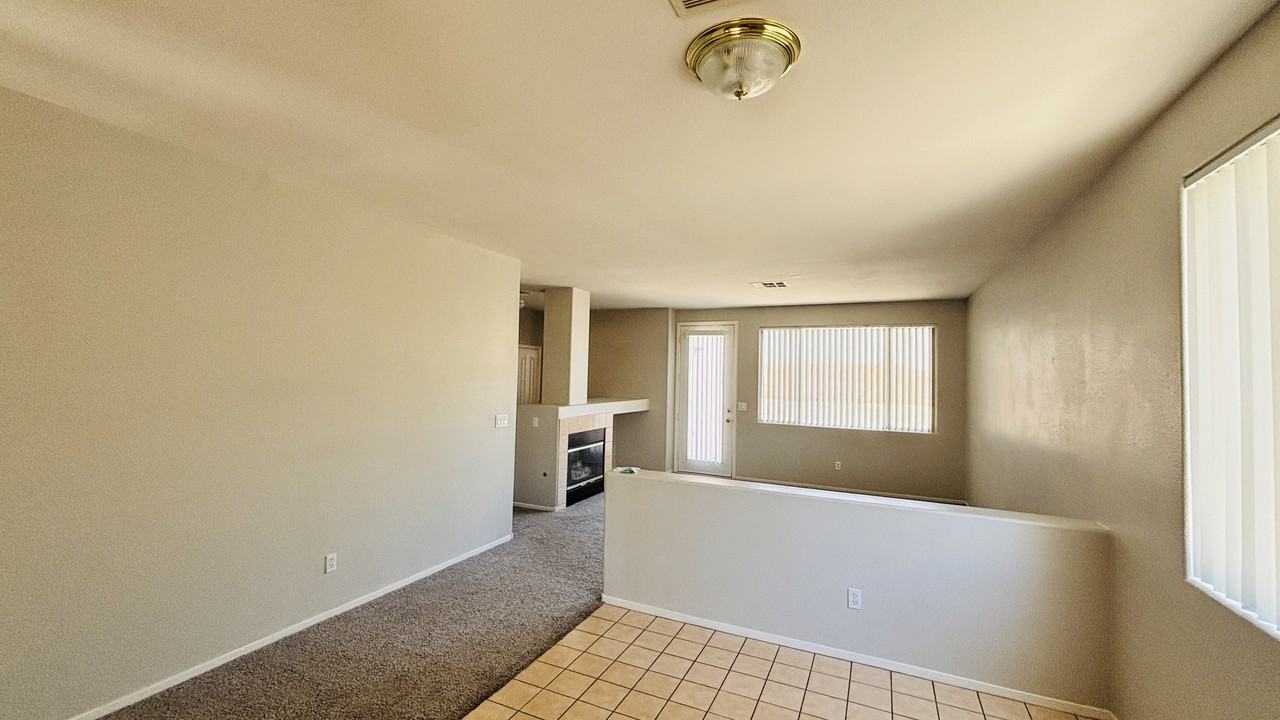 10660 Windrose Point Ave #1 - Photo 5 of 24