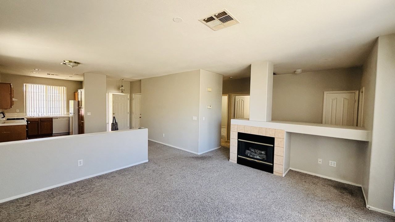 10660 Windrose Point Ave #1 - Photo 7 of 24