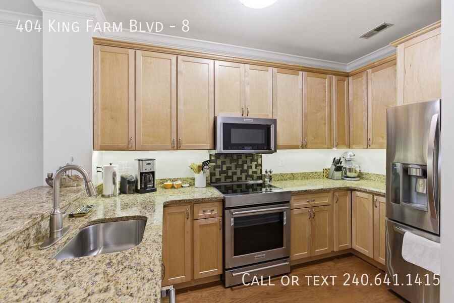 404 King Farm Blvd #8 - Photo 7 of 17