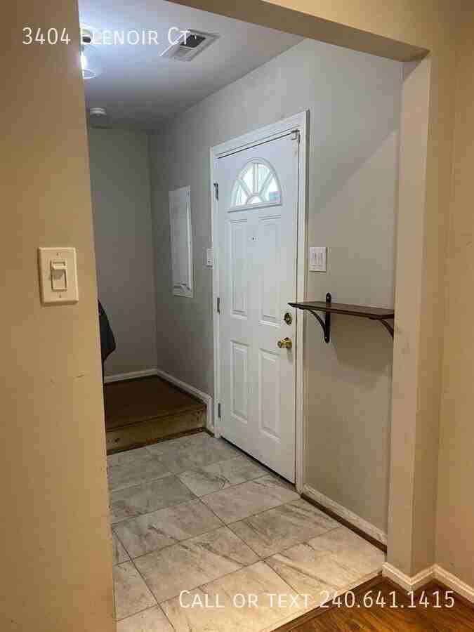 3404 Elenoir Ct - Photo 2 of 18