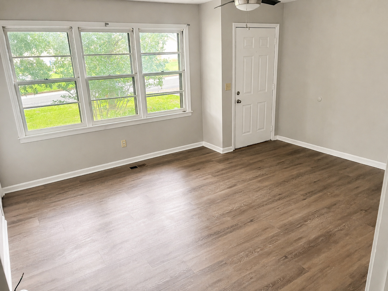 617 Austin Dr Nw - Photo 3 of 33