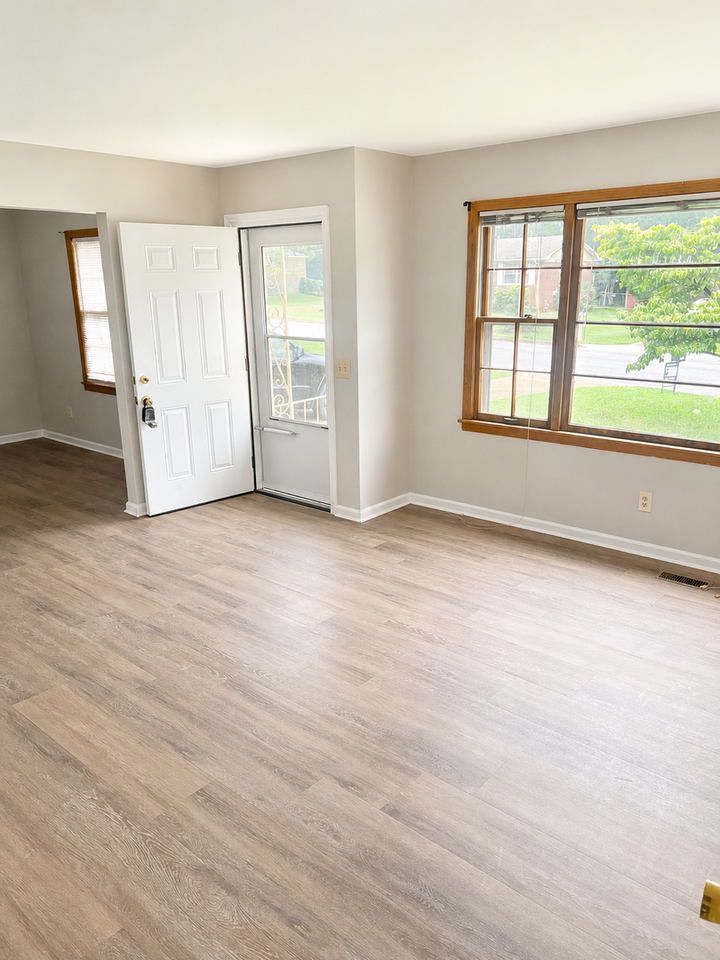 617 Austin Dr Nw - Photo 4 of 33