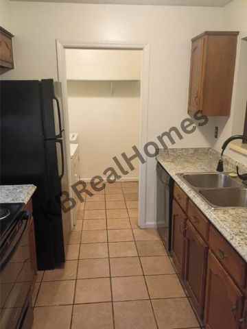5791 Plum Valley Dr #1 - Photo 3 of 28