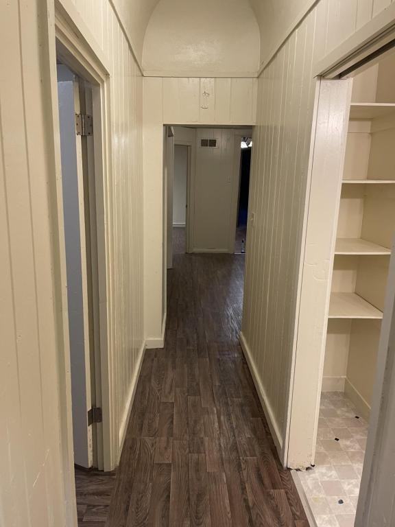 614 W Stephenson St - Photo 5 of 11