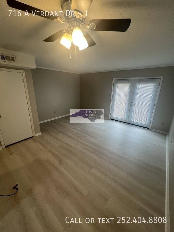 716A Verdant Dr #1 - Photo 3 of 25