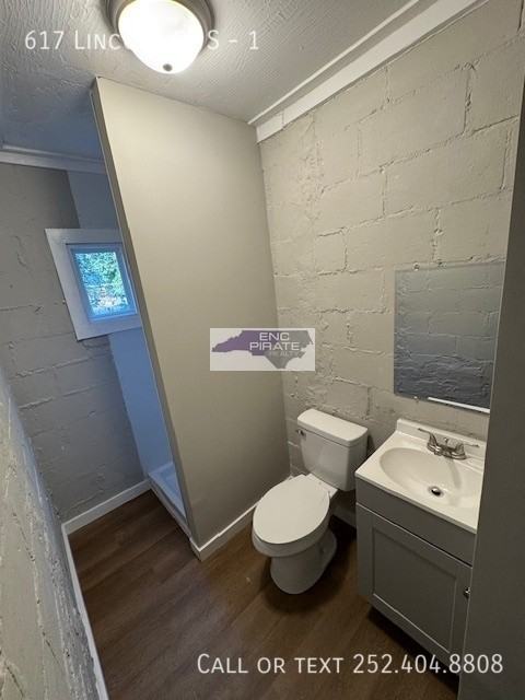 617 Lincoln St S #1 - Photo 7 of 10