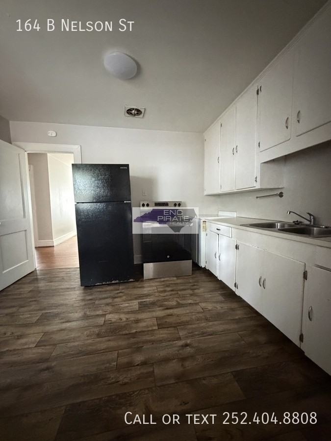 164B Nelson St - Photo 3 of 7