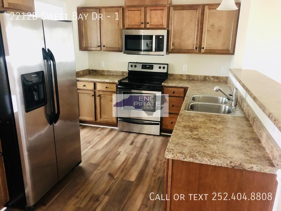 2212B Sweet Bay Dr #1 - Photo 2 of 40