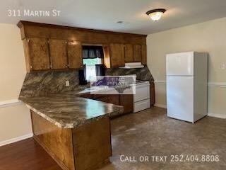 311 Martin St - Photo 2 of 9