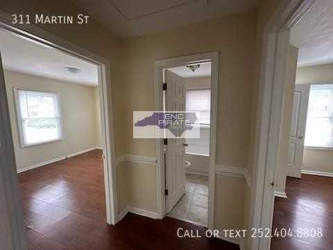311 Martin St - Photo 7 of 9