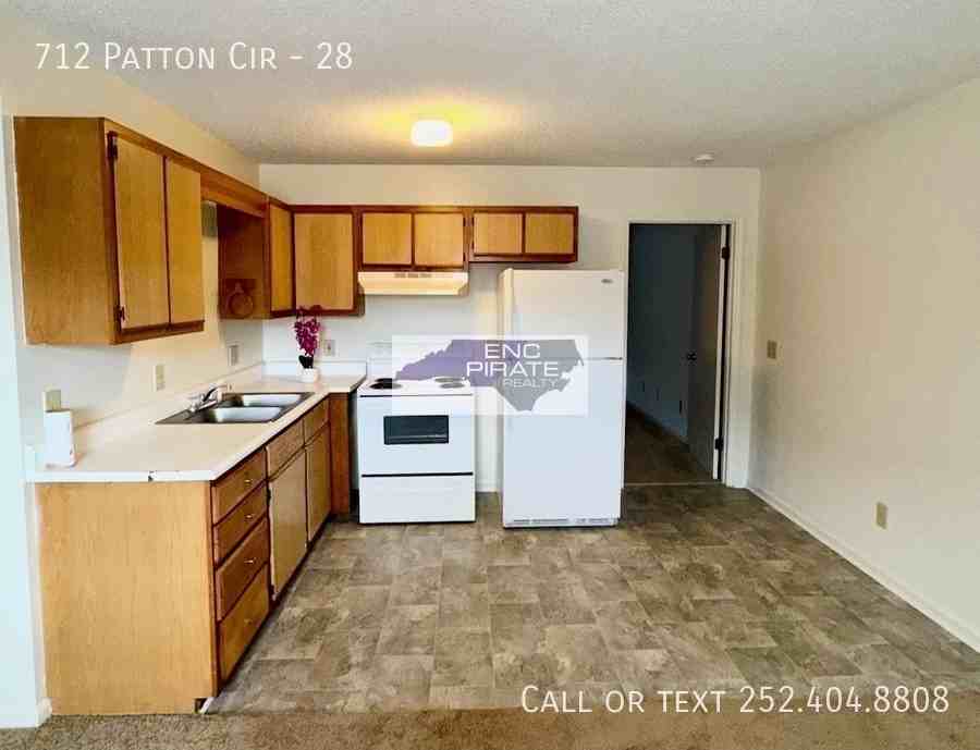 712 Patton Cir #28 - Photo 7 of 15